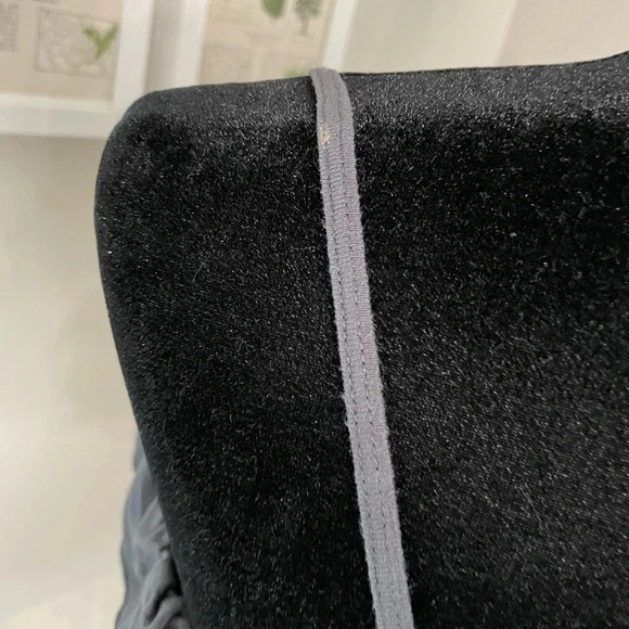 American Eagle Gray Shirred Stretchy Elastic Cropped Tank Top - Picture 7 of 10